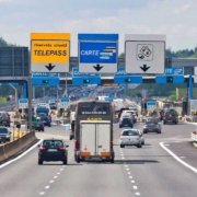 casello-autostrada-aumento-2024